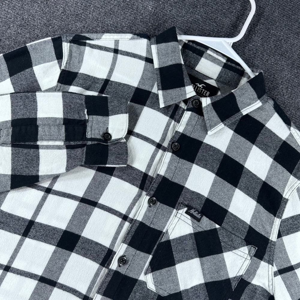 Hollister Flannel Shirt Mens M Black White Buffalo Plaid Long Sleeve Pocket